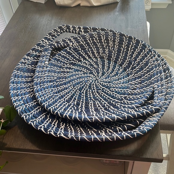 Royal Blue Jumbo Weave Baskets - Picture 4 of 12